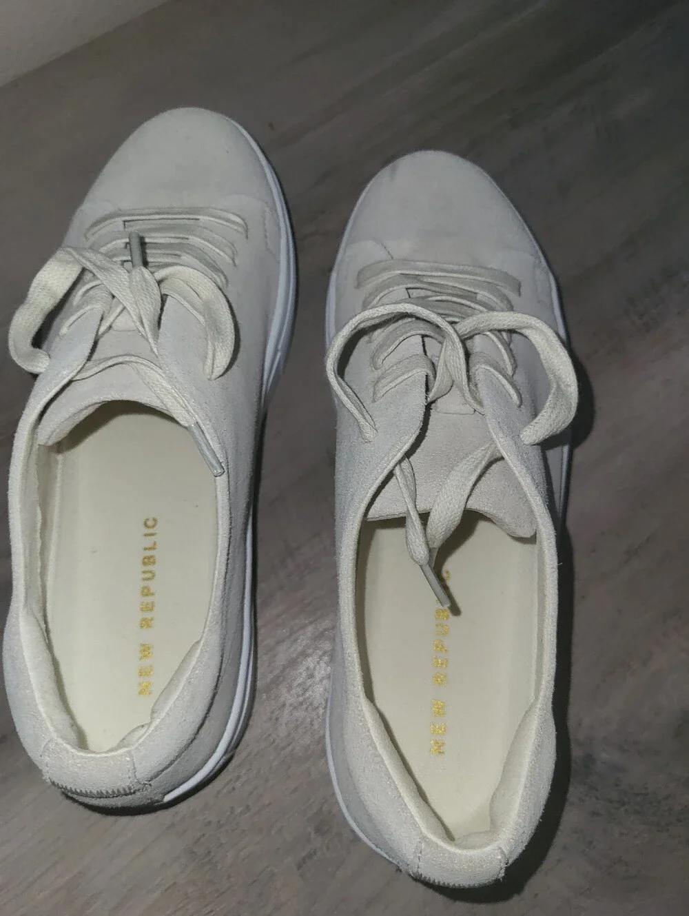 New Republic Malibu suede platform sneakers In bone colorway Womens Size 8